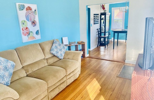 Downtown House | “Cozy Cove” Family Sized Home On the Water! 10 minutes to the beach