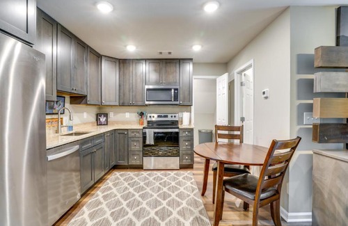 Covington Apartment | Cozy Covington Studio Rental Near Historic Square!