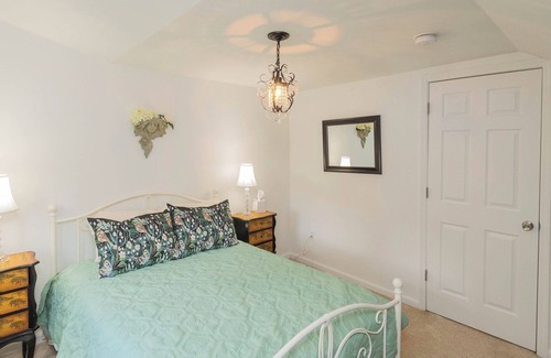 North Branch Bed & Breakfast | Cozy Creek Inn where the sound of rushing water will calm your spirit