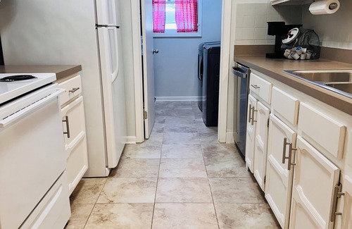 Hot Springs Village Condo | Cozy Creek Red- Walk to Tennis Courts and Lake- Dog Friendly!