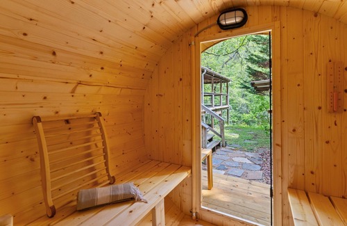 Hillsville Cabin | Cozy creekside cabin w barrel sauna, covered wraparound deck - pet friendly!