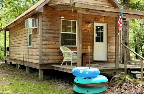Perkinston Cabin | Cozy Creekside Cabin Retreat on the creek with 2 beautiful sandbars!