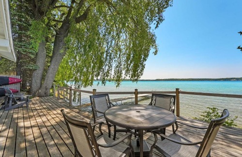 Lake Township House | Cozy Crystal Cottage