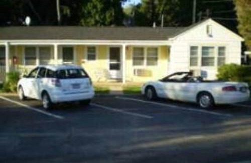 Westerly Apartment | Cozy, cute beach condo in Westerly RI . Best value in Westerly!