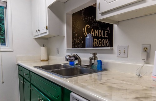 Enterprise House | Cozy/cute townhouse- fenced yard minutes from Ft. Novosel