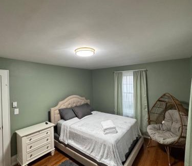 Martha Jefferson Apartment | Cozy cville spot