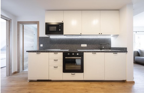 Lesce Apartment | Cozy deluxe apartment near Lake Bled