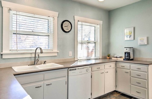 Washington Park West House | Cozy Denver Home w/Full Kitchen: 4 Mi to Downtown