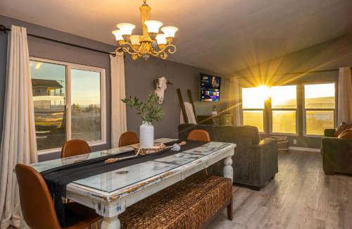 Sunridge Estates House | Cozy Desert home, Stunning Views, Peaceful Vibes Near Laughlin