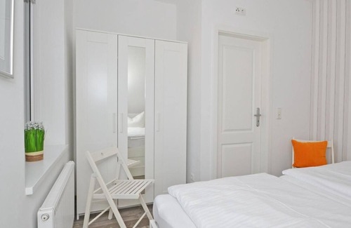 Korswandt House | Cozy DHH for 5 people with fireplace and sauna / WiFi, parking space, WaMa - forest settlement