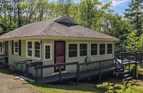 Wiscasset House | Cozy Dog-Friendly Retreat on Westport Island: Enjoy Serene Nature & Walk to Waterfront!