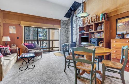 Bear Valley Apartment | Cozy Dog Friendly Studio with Loft - Creekside #87