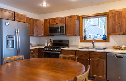 Brussels House | Cozy Door County Beach House with Stunning Sunsets only 35' off the Bay.