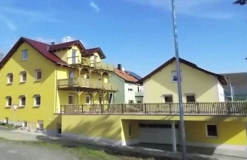 Rottingen Apartment | Cozy double room (25sqm) with private bathroom