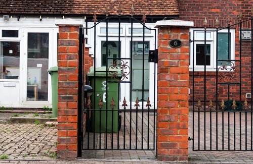 Livesey Apartment | Cozy double room - Only room