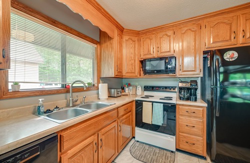 Dover House | Cozy Dover Home w/Boat Dock, Fire Pit & Deck!