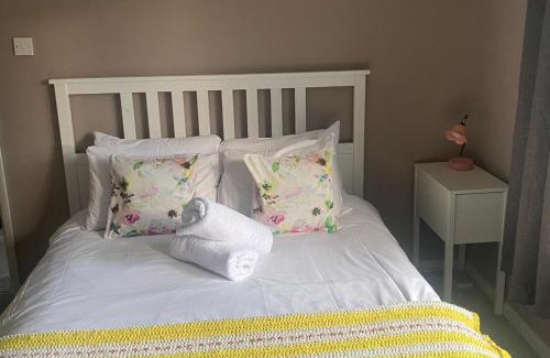 Dover House | Cozy Dover House with 4 Bedrooms