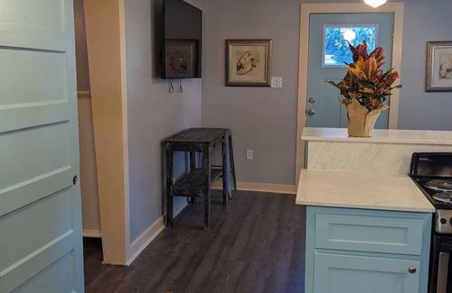 Downtown Apartment | Cozy Downstairs Apt Near Downtown,Long-Term Rental