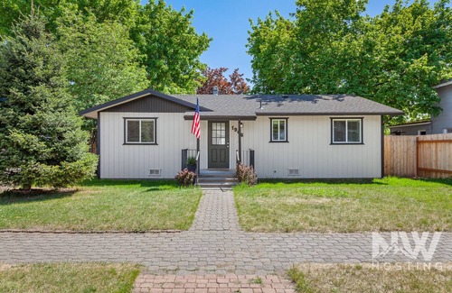 Coeur d'Alene House | Cozy Downtown Bungalow—Fire Pit, Spacious Deck, Fenced Yard & Walk to Local Dining, Bars & Shops!
