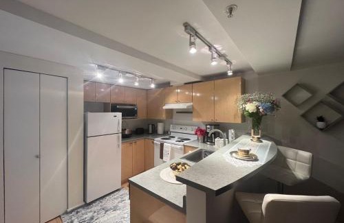 Belltown Apartment | Cozy Downtown Condo Retreat with Space Needle View
