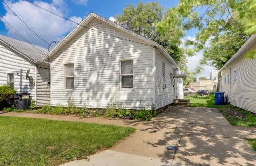 Sandusky House | Cozy Downtown Sandusky Gem - 1 Mi to Lake Erie!
