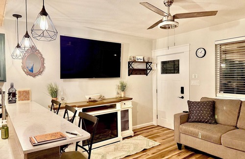 Downtown Colorado Springs House | Cozy Downtown Loft/Private Office & Walk-in Closet