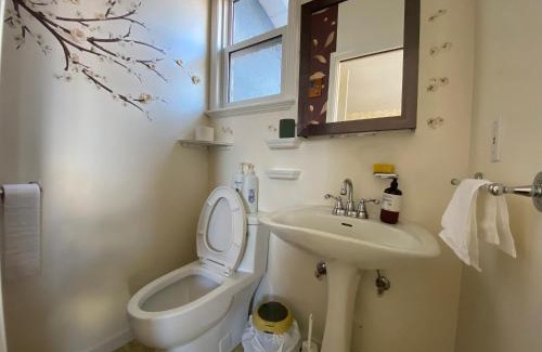 West Side House | Cozy Dunbar 3 Beds Home w/Views