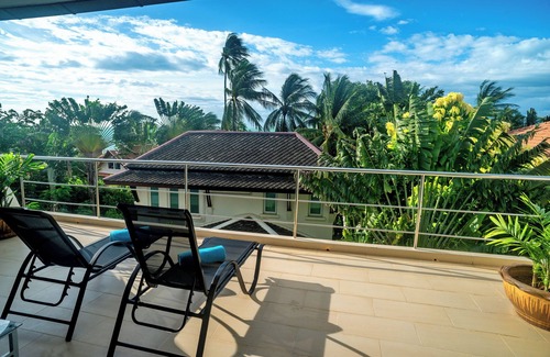 Bang Po House | Cozy duplex with private pool, short walk to beach