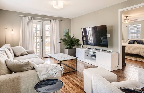 Blackshear-Prospect Hill House | Cozy East-Side Bungalow