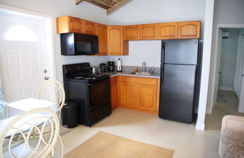 Pelican Point Villa | Cozy Eastern Beachfront Villas