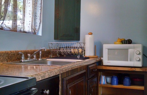 Titusville Cottage | Cozy Efficiency Cottage in Titusville. Close to the Indian River.