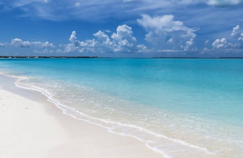 Treasure Cay Apartment | Cozy Efficiency Located in the Treasure Cay Beach Villas.