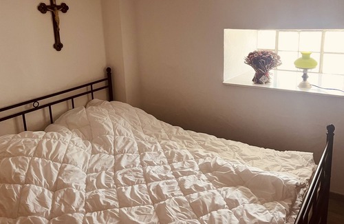 Lasel House | Cozy Eifel house with fireplace, bathtub & cinema entertainment with PlayStation