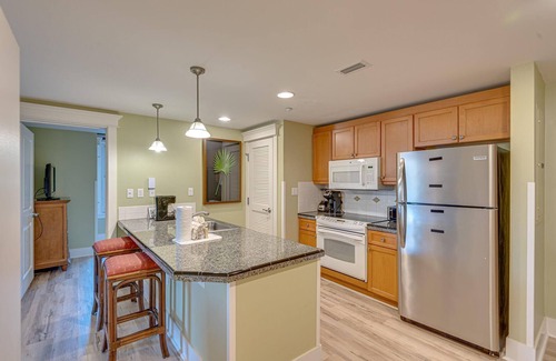 Villa Lago Condo | "Cozy Elegance: 2BR | 2BA Lasata Condo with Bay Views" at Sandestin Golf and Beach Resort!