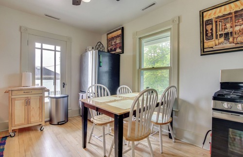 Elkhart Lake Apartment | Cozy Elkhart Lake Apartment: Walk to Town & Dining