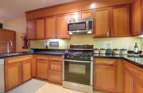 Longfellow Apartment | Cozy Emeryville Studio, Near Beaches & Parks!