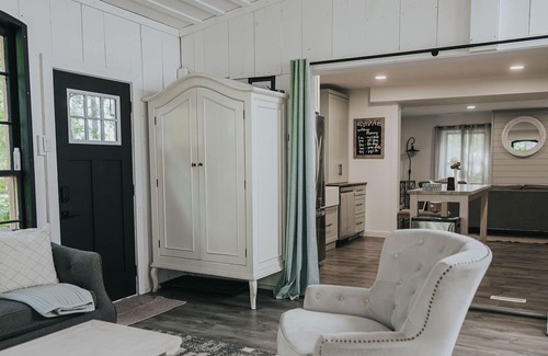 Central Elgin Other | Cozy English Farmhouse in the Woods