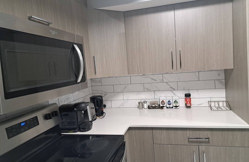 Southeast Edmonton Apartment | Cozy Entire 2BR Suite-Kitchen, Fibre Gig Internet