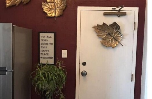 Bloomfield Apartment | Cozy Entire Apt 3 Friendship Park free parkingn
