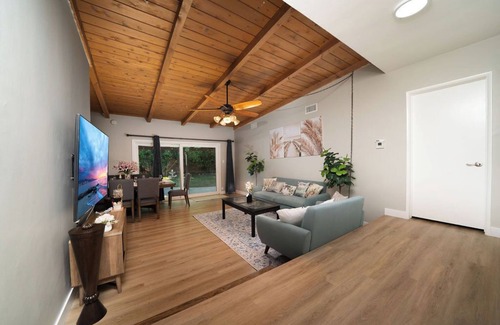 Buena Park House | Cozy Entire Home - Your Perfect California Getaway
