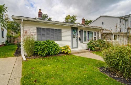 Erie House | Cozy Erie Vacation Rental with Patio and Seasonal Pool