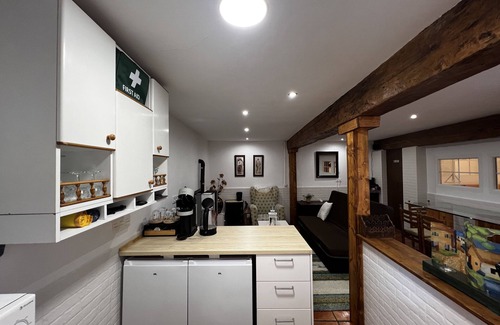 Barruelo de Santullan Apartment | Cozy Escape In Rural Village