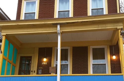 Marshall-Shadeland House | Cozy escape close to downtown, stadiums & parks