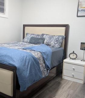 Southwest Edmonton House | Cozy Escape Guest Suite