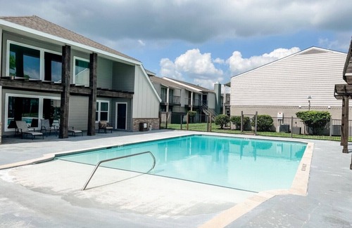 Texas City Apartment | Cozy Escape - Newly Renovated 10 min to Beach