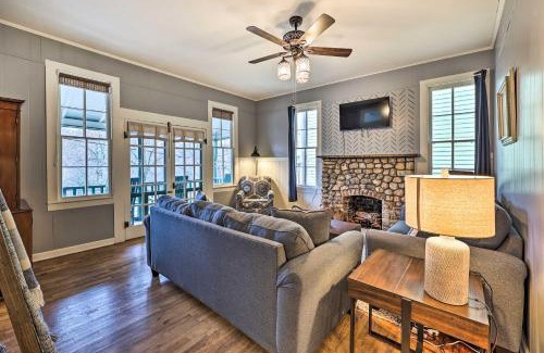 Eureka Springs Historic District House | Cozy Eureka Springs Cottage, Walk to Dtwn!