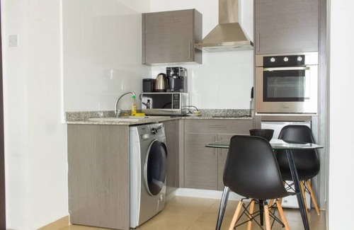 Accra Apartment | Cozy Executive Studio - Ultra-modern environment with immaculate lush and bliss