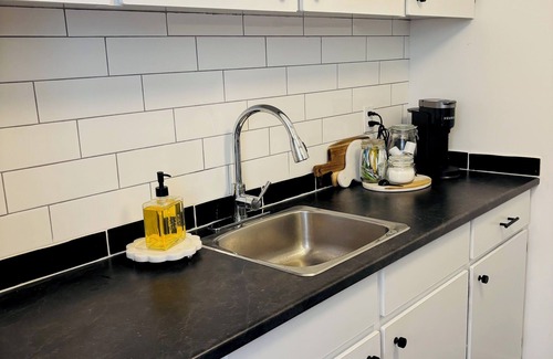 Port Alice Apartment | Cozy executive suite, including a stunning view, on Vancouver Island