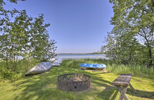 Brill House | Cozy Expansive Lakefront Getaway with Spacious Deck!