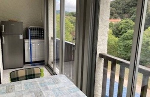 Saint-Marsal Apartment | Cozy F2 Apartment with Loggia & Private Parking - 2 Guests - Pet Friendly - Near Thermes